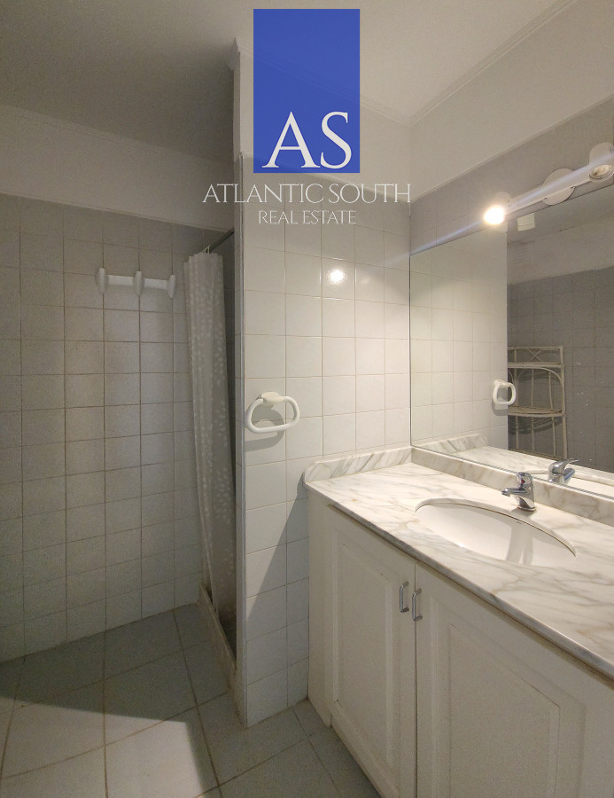 Apartamento ID.3877 - Apartamento 2 dormitorios frente al mar primera línea Playa Mansa Pinares