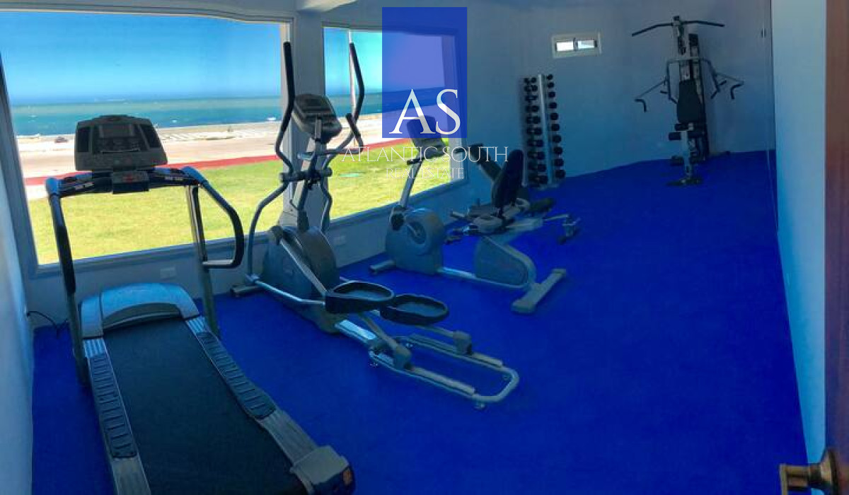 Apartamento ID.4093 - Apartamento de 2 dormitorios con vista al mar y garage en Península
