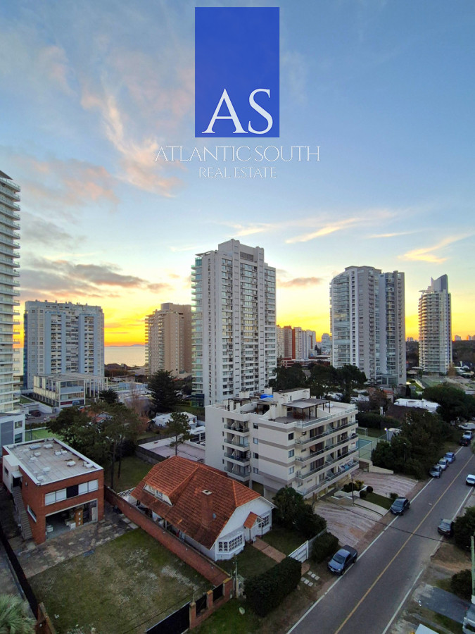 Apartamento ID.4863 - Apartamento 3 dormitorios con parrillero 100% reciclado 150mts del mar Playa Mansa