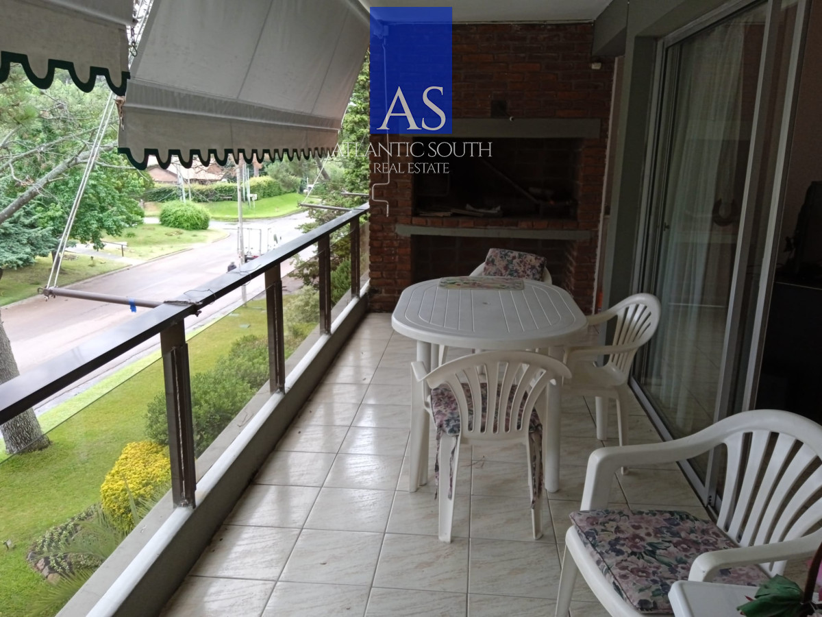Apartamento ID.1258 - Oportunidad 3 dormitorios con parrillero propio Playa Mansa 