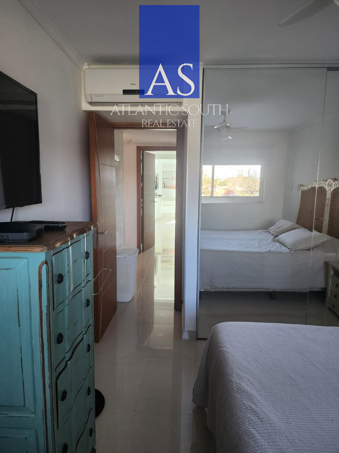 Apartamento ID.4277 - Apartamento de 2 dormitorios con parrillero propio y servicios en Playa Mansa 