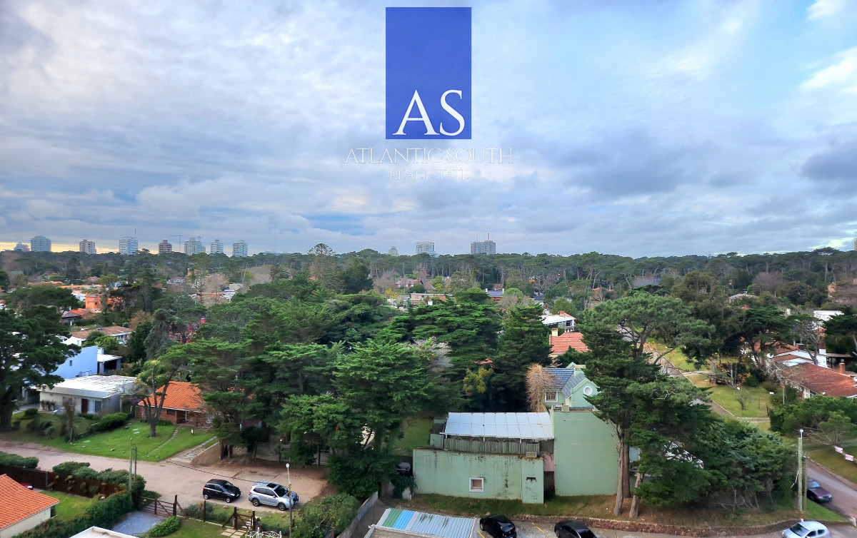 Apartamento ID.2972 - Alquiler anual y venta espectacular vista al Mar en parada 10 Playa Mansa