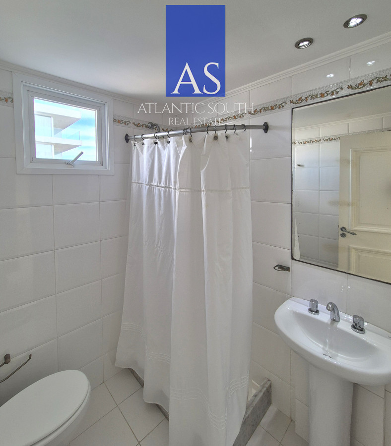 Apartamento ID.3939 - Apartamento 3 dormitorios en suite torre de lujo primera linea frente al mar Millenium Playa Mansa Enjoy Punta del Este