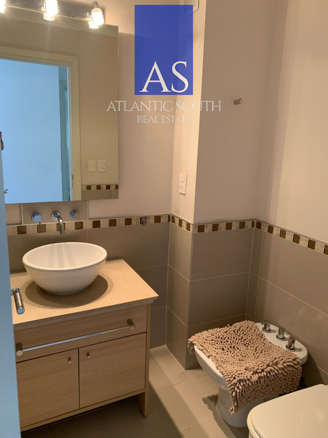 Apartamento ID.4094 - Apartamento de dos dormitorios en Ocean Drive , Punta del Este 