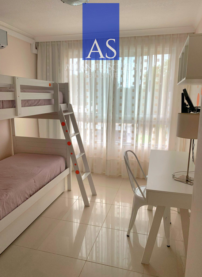 Apartamento ID.4094 - Apartamento de dos dormitorios en Ocean Drive , Punta del Este 