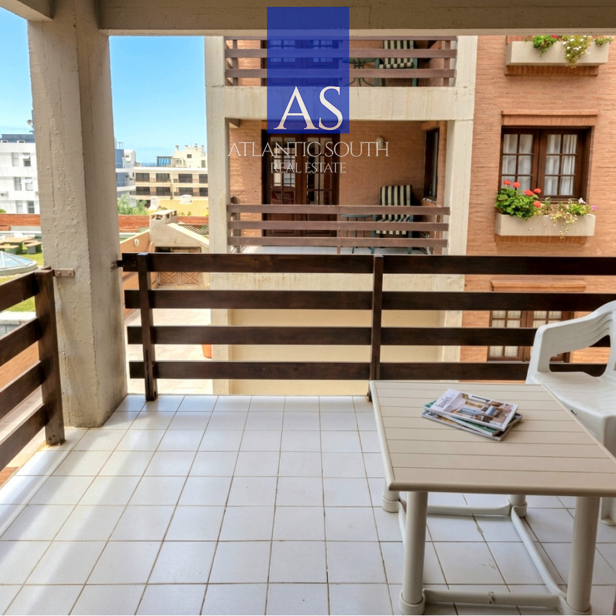 Apartamento ID.2590 - Apartamento 2 dormitorios con garage Península excelente ubicación