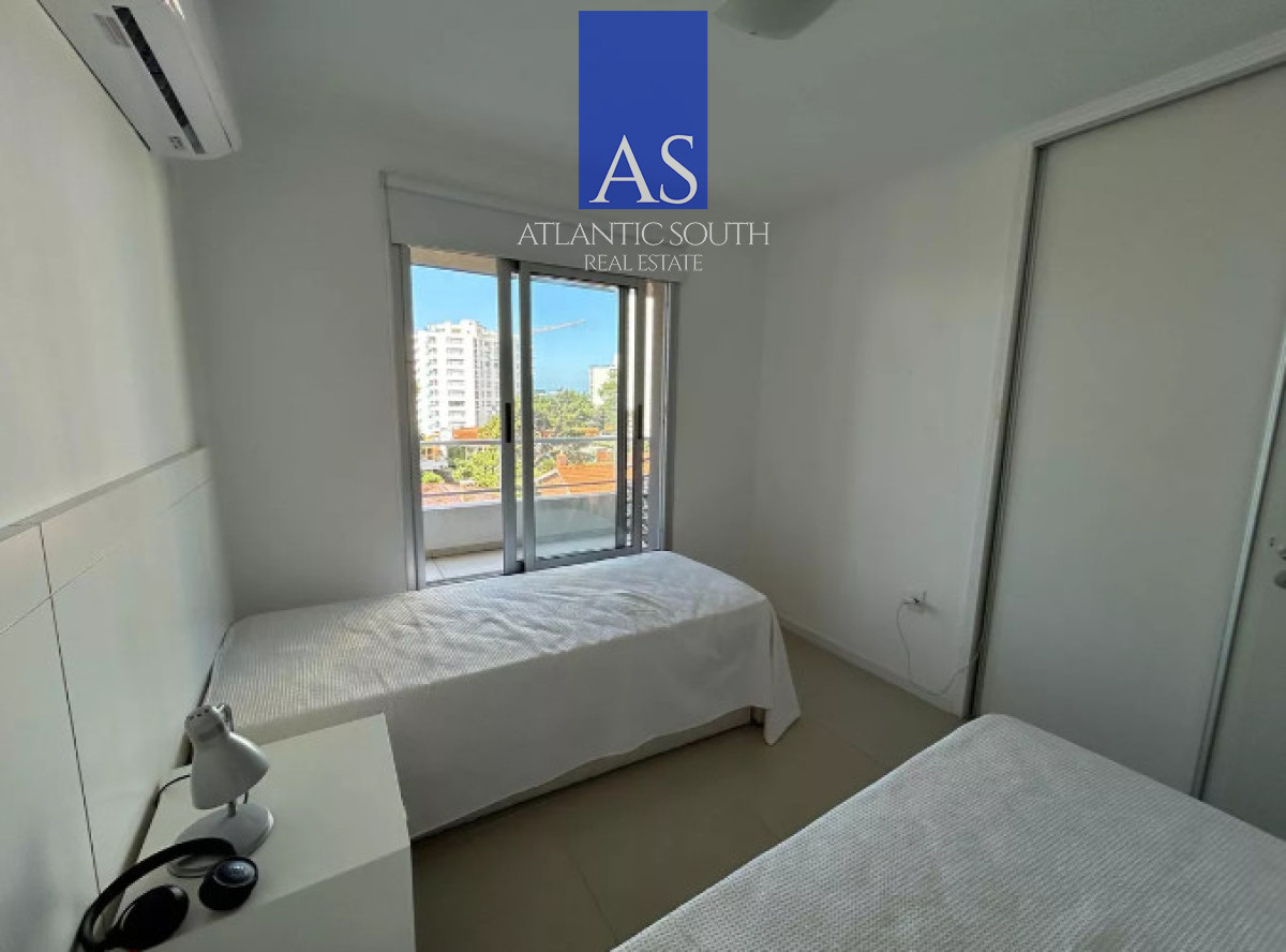 Apartamento ID.3462 - Oportunidad Moon Apartamento amplio y moderno 3 dormitorios y 3 baños con parrillero Punta del Este