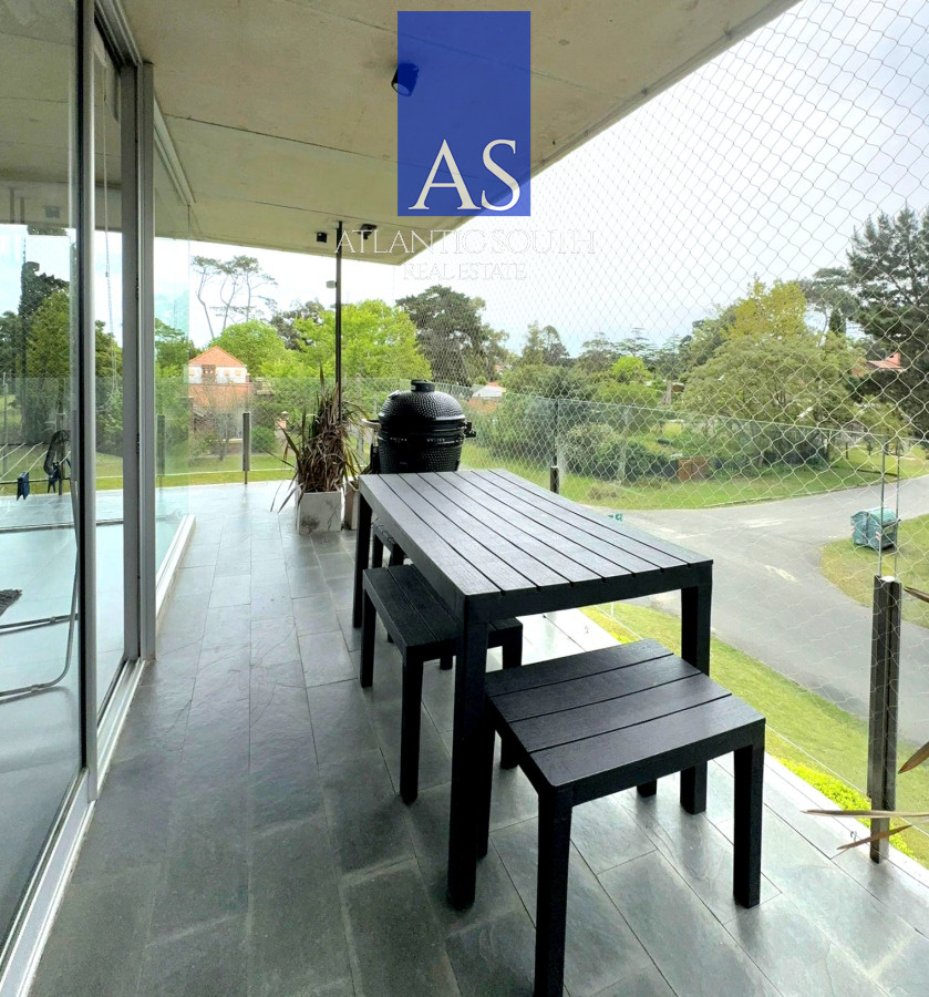 Apartamento ID.3570 - Oportunidad Planta de Categoría apartamento 2 dormitorios moderno en Playa Mansa Punta del Este