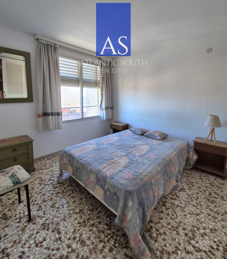 Apartamento ID.3833 - Apartamento con vista al mar 2 dormitorios con garage en Península Punta del Este 