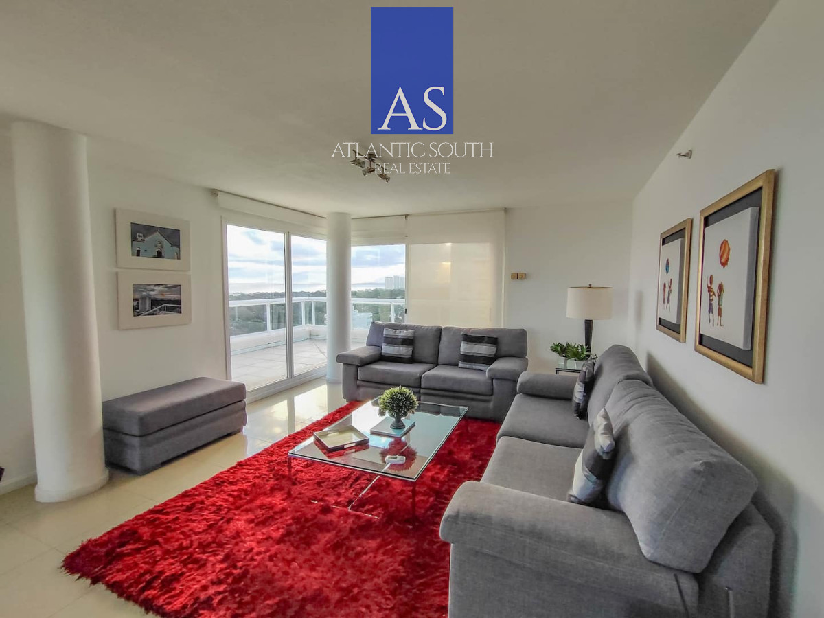Apartamento ID.4898 - Penthouse dúplex con terrazas excepcionales y vistas panorámicas en Punta del Este