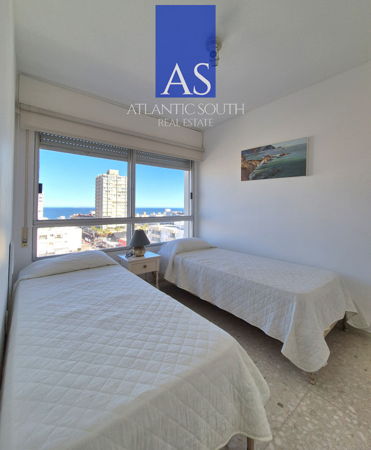 Apartamento ID.4375 - Apartamento piso alto vista espectacular en venta de 2 dormitorios + Dependencia completa en Península Puerto Punta del Este