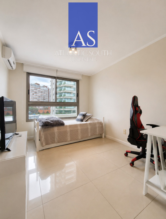 Apartamento ID.5042 - Apartamento de 2 dormitorios + dependencia completa en Imperiale II, Playa Brava