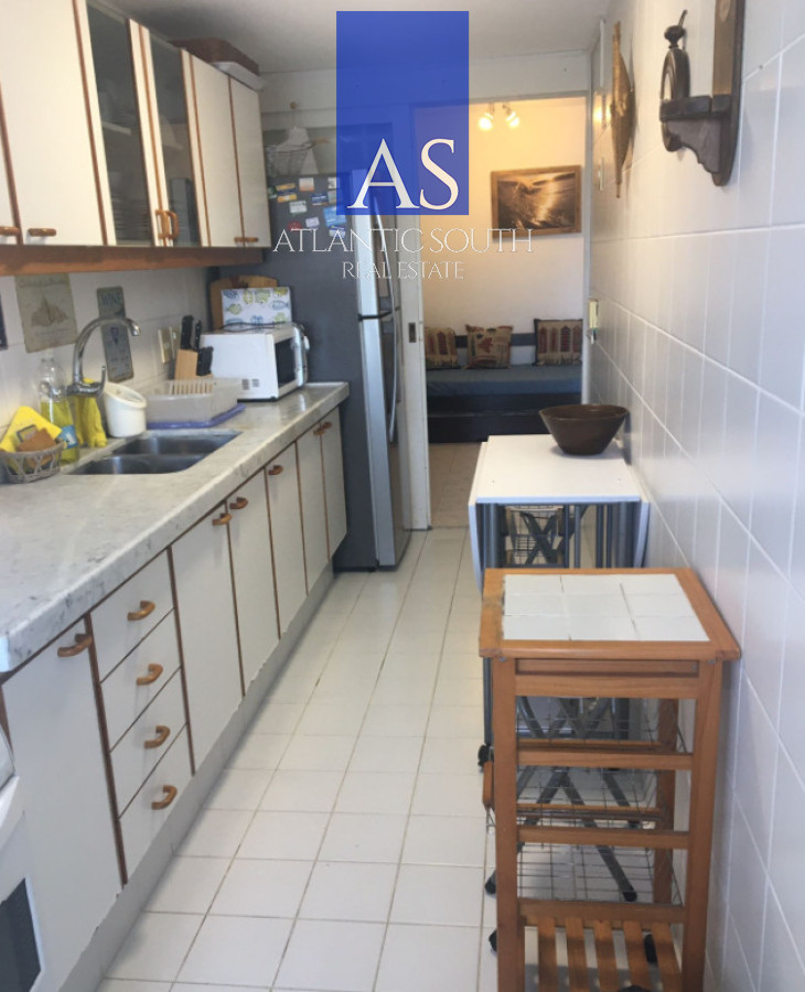 Apartamento ID.4270 - Apartamento de 3 dormitorios con servicios frente al mar en Playa Mansa 