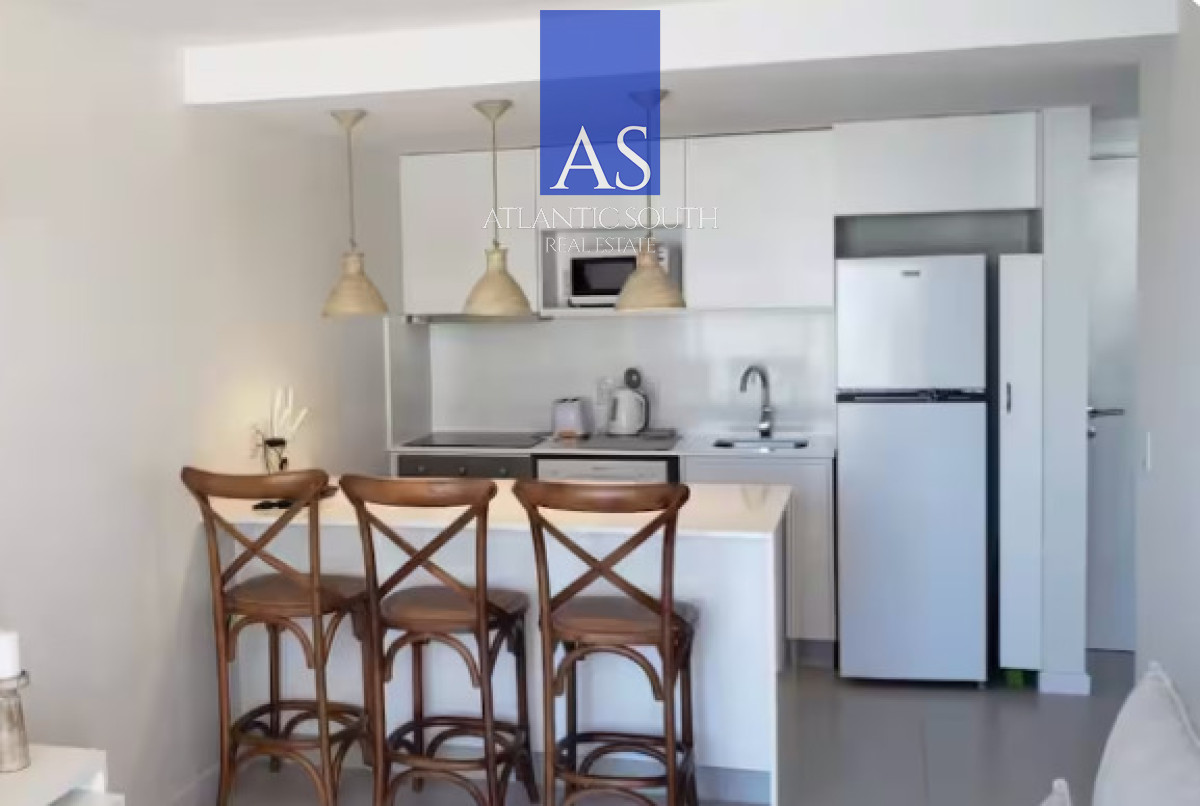 Apartamento ID.4801 - Apartamento de 1 Dormitorio en Parada 4 de Playa Mansa Frente a Enjoy Conrad