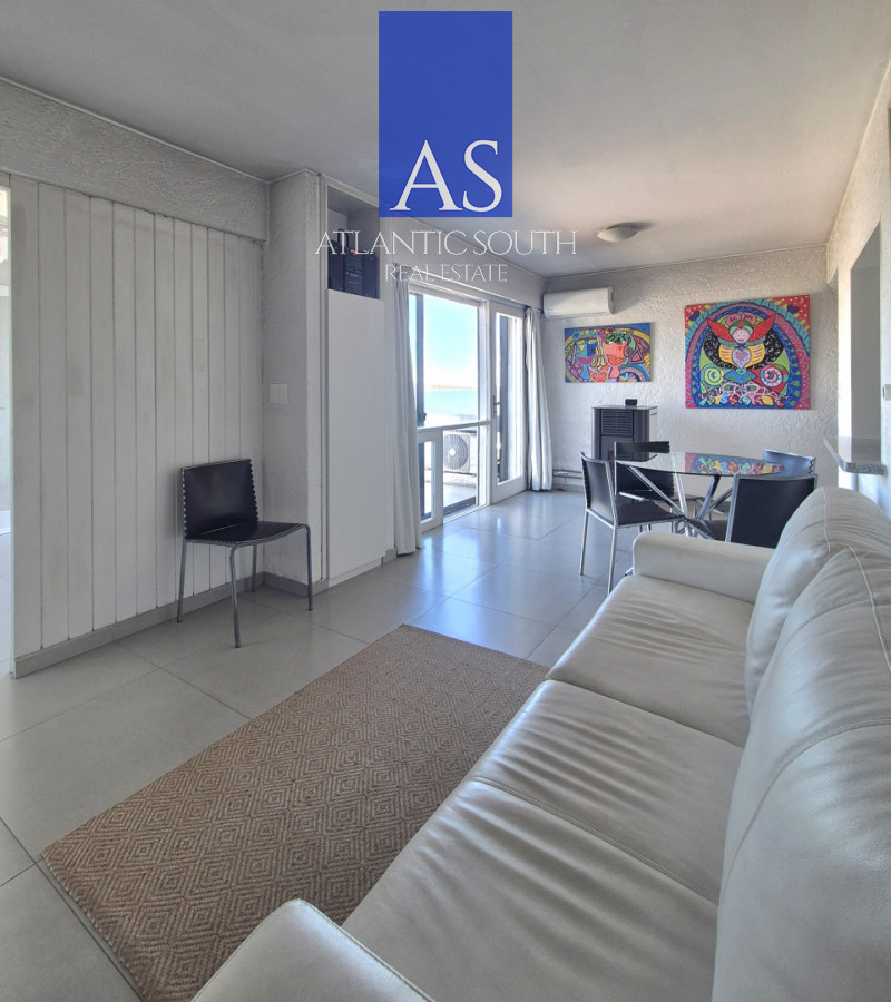 Apartamento ID.4562 - Oportunidad de 2 dormitorios con vista al mar y balcón Primera línea Playa Mansa 