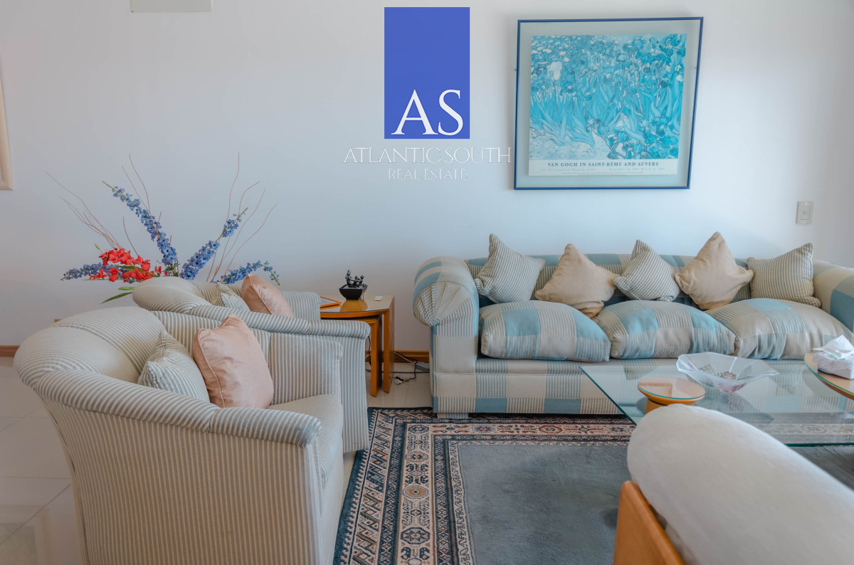 Apartamento ID.4142 - Apartamento de 2 dormitorios con vista al mar Punta del Este 