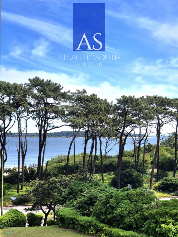 Apartamento ID.4427 - Venta apartamento 1 domritorio con terraza en Playa Mansa Punta del Este