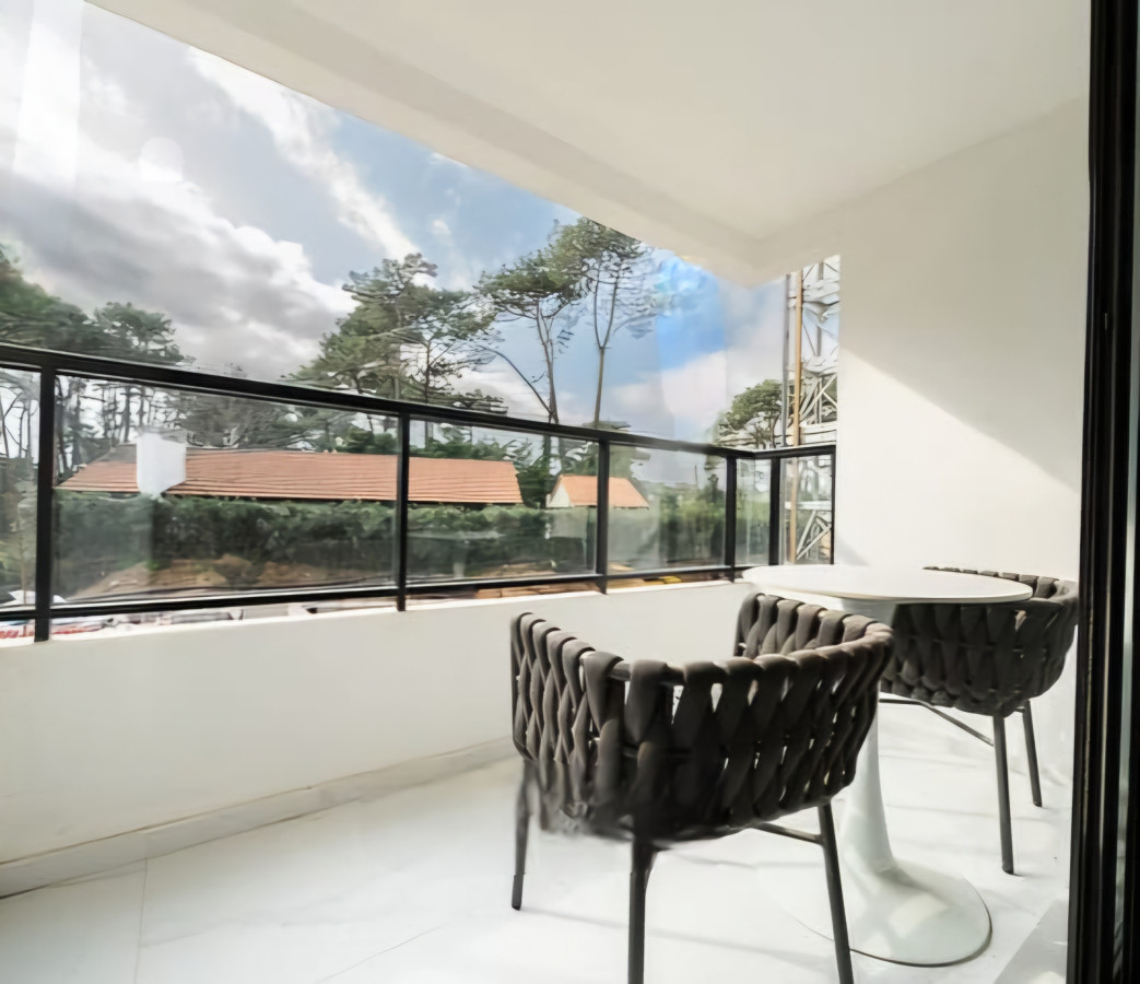 Apartamento a estrenar 2 dormitorios en torre de excelente categoría garage y servicios Punta del Este