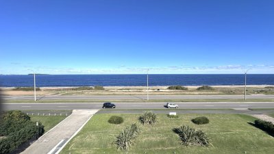 Pent House mdoerno en primera fila frente al mar, Playa Mansa, Punta del Este