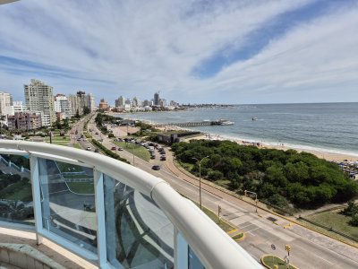 Apartamento 3 dormitorios en suite torre de lujo primera linea frente al mar Millenium Playa Mansa Enjoy Punta del Este