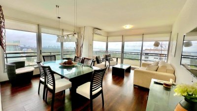 Oportunidad apartamento moderno piso alto 3 dormitorios 2 baños terraza con vista al mar garage venta Punta del Este Jardines del Country