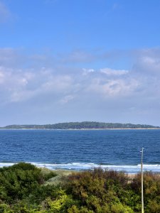 Apartamento 2 dormitorios reciclado garage vista al mar primera linea Playa Mansa Punta del Este