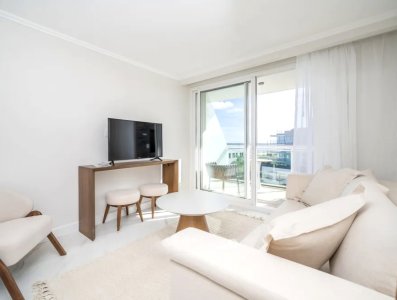 Oportunidad Cruceros 3 Apartamento en venta 2 dormitorios a estrenar parrillero propio Playa Mansa Pinares Punta del Este