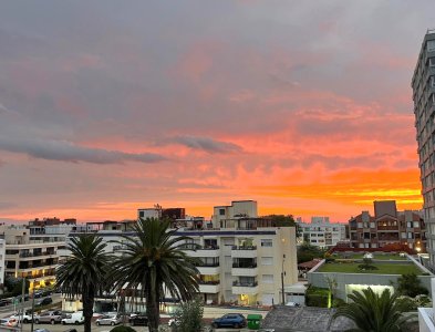 Apartamento reciclado 3 dormitorios garage Península Punta del Este