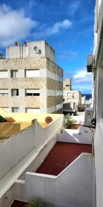 Apartamento reciclado 2 dormitorios garage Península Punta del Este