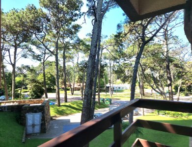 Apartamento 2 dormitorios 2 baños terraza y cochera Playa Mansa