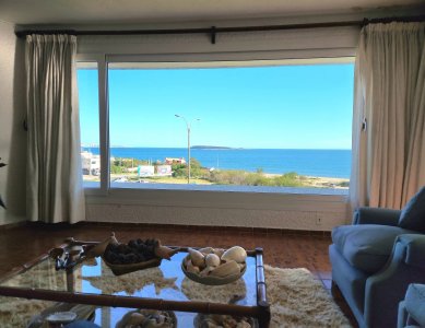 Espectacular vista franca al mar con parrillero y estufa a leña Playa Mansa Punta del Este