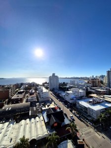 Apartamento con vista al mar 2 dormitorios con garage en Península Punta del Este 