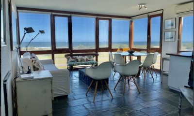 Apartamento de 2 dormitorios con vista al mar Primera Linea Playa Brava