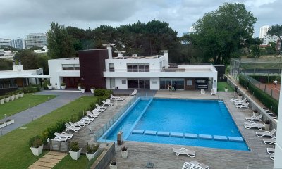 Apartamento de dos dormitorios en Ocean Drive , Punta del Este