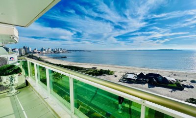 Apartamento de 3 dormitorios en primera linea Playa Mansa , Punta del Este