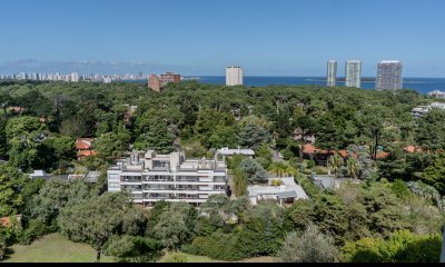 Apartamento de 2 dormitorios  con vista al mar Punta del Este