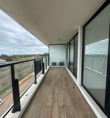 Apartamento de 3 dormitorios en Av Rooselvelt , Punta del Este