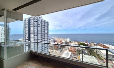 Apartamento piso alto 3 dormitorios terraza garage con vista al mar Península Punta del Este