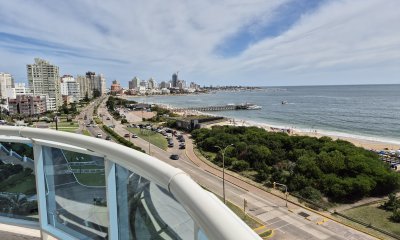 Apartamento 3 dormitorios en suite torre de lujo primera linea frente al mar Millenium Playa Mansa Enjoy Punta del Este