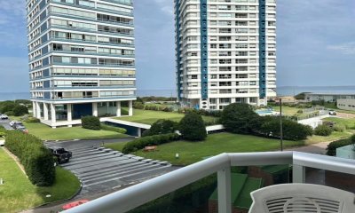 Oportunidad de 2 dormitorios + dependencia con vista a la Playa Brava