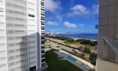 Apartamento de 2 dormitorios y dependencia en Mansa, Punta del Este