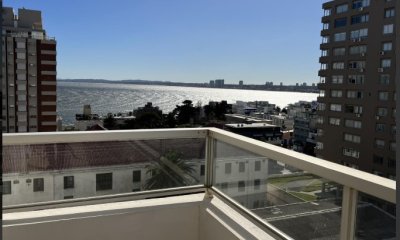 Apartamento un dormitorio con vista al mar en Península, Punta del Este