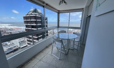 Apartamento 2 dormitorios con garage psio alto en Península Punta del Este