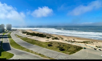 Apartamento de 3 dormitorios mas servicio primera linea playa brava
