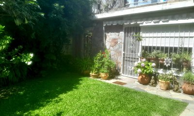 Apartamento tipo casa 2 dormitorios Playa Mansa Punta del Este