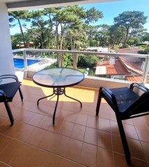 Apartamento reciclado 2 dormitorios 2 baños terraza garage Punta del Este