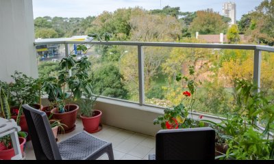 Apartamento de 2 dormitorios con servicios Punta del Este