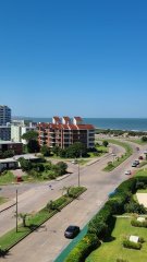 Oportunidad dormitorios en torre de categoría Playa Brava