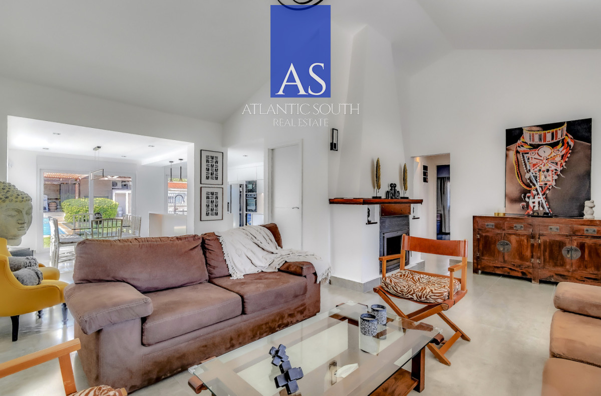 Casa ID.4842 - Chalet reciclado a 150 Metros del Mar en Playa Mansa