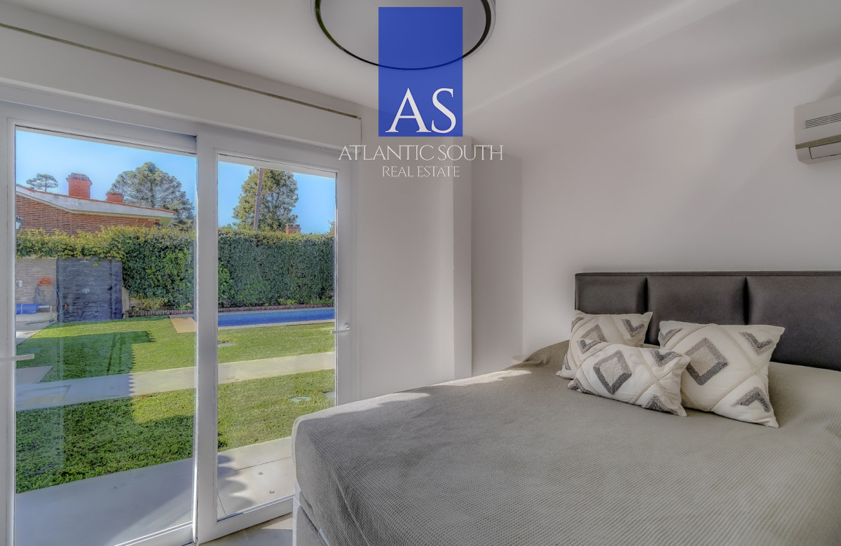 Casa ID.4842 - Chalet reciclado a 150 Metros del Mar en Playa Mansa